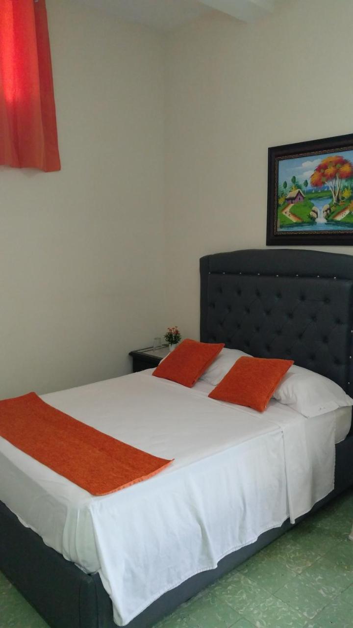 Arboleda Hostal Santo Domingo Buitenkant foto