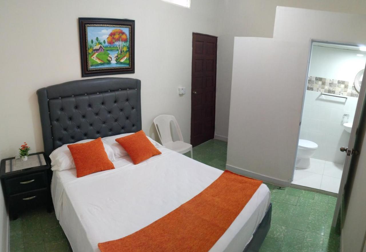 Arboleda Hostal Santo Domingo Buitenkant foto