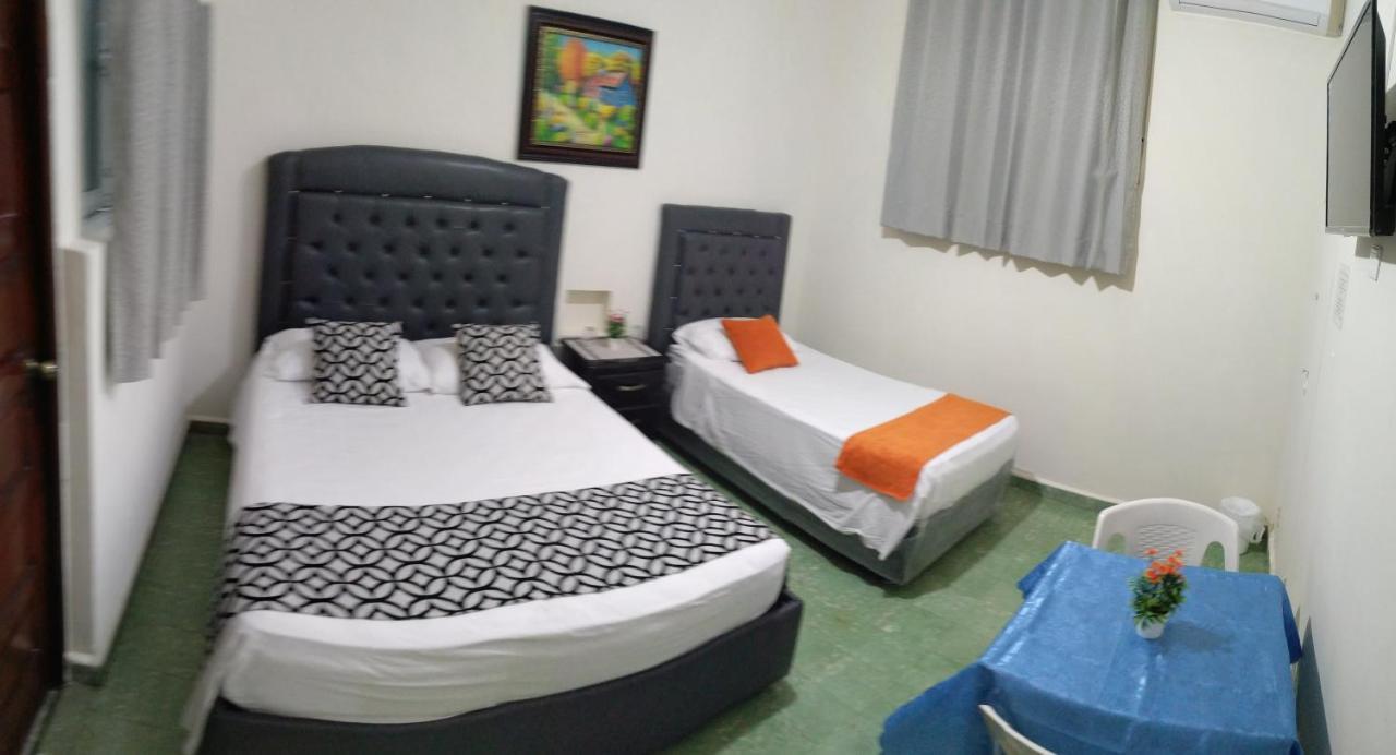 Arboleda Hostal Santo Domingo Buitenkant foto