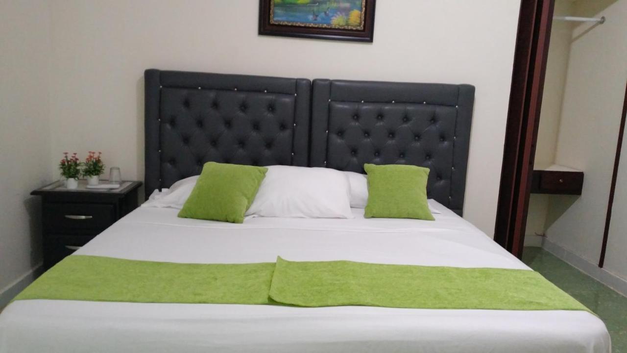 Arboleda Hostal Santo Domingo Buitenkant foto
